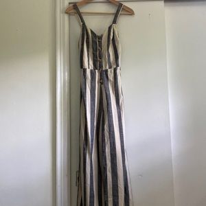 Open, tie back jumper